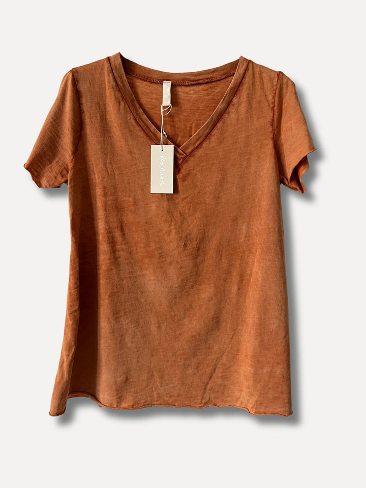 Classic v-tee